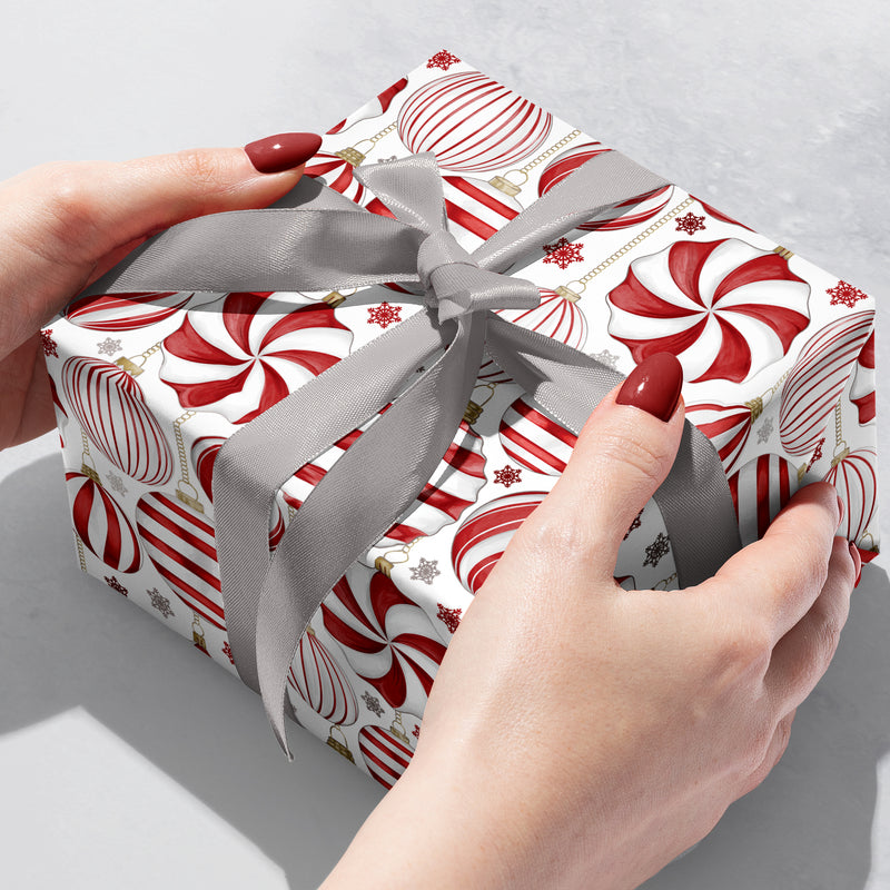 XB843C Red and White Ornaments